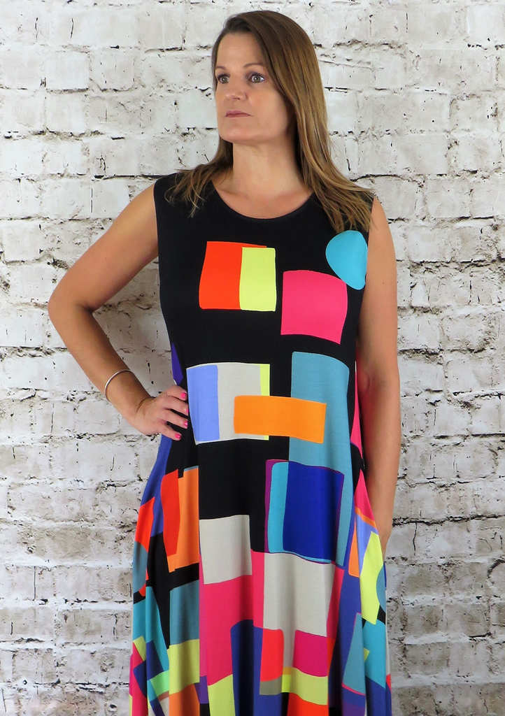 This sleeveless hem dress is made from a soft feel Jersey fabric, with a beautiful all over multi colour print. Perfect for any occasion, from a wedding to everyday wear. This dress will take you from day to night with effortless style and elegance.