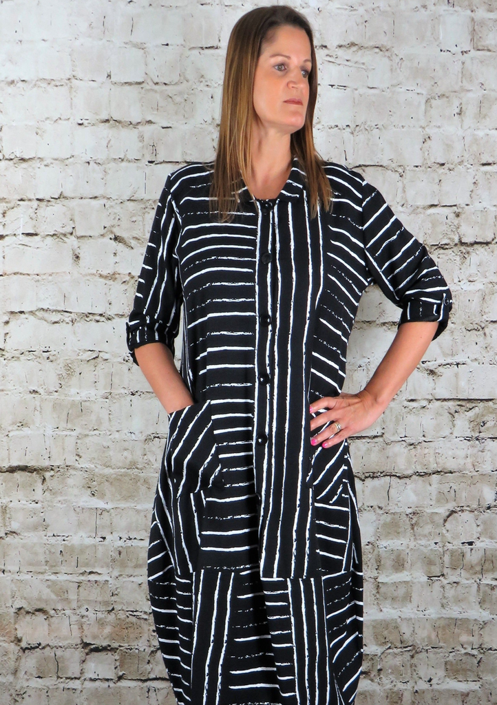 Excel Mono Print Button Front Dress Black 170 Out of Xile