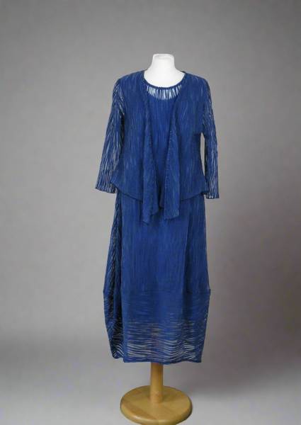 The shrug is made from a soft sheer navy fabric with a beautiful stripe design. Perfect for any spring summer occasion, from a wedding - mother of the bride, mother of the groom and wedding guest to everyday wear. This shrug will take you from day to night with effortless style and elegance. Matching dresses available.