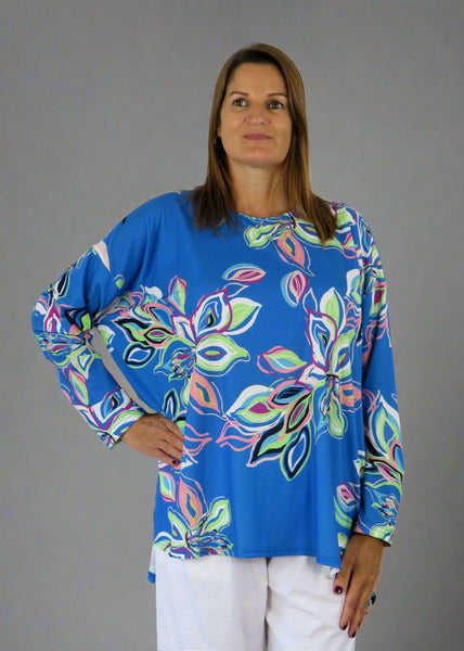 This wide top is made from a soft feel blue jersey, with a beautiful all over multi colour print. Perfect for any spring summer occasion, from a wedding to any celebration to everyday wear. The wide top will take you from day to night with effortless style and elegance.