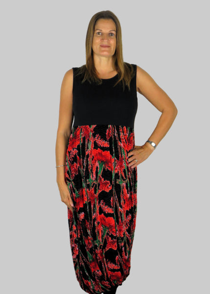 This dress has jersey top and beautiful black and red embossed fabric balloon twist skirt, completing the look with the over top all in a red rose design. Perfect for any autumn winter occasion, from a wedding, Mother of the Bride, Mother of the Groom, Wedding Guest to a party or everyday wear. This dress will take you from day to night with effortless style and elegance.
